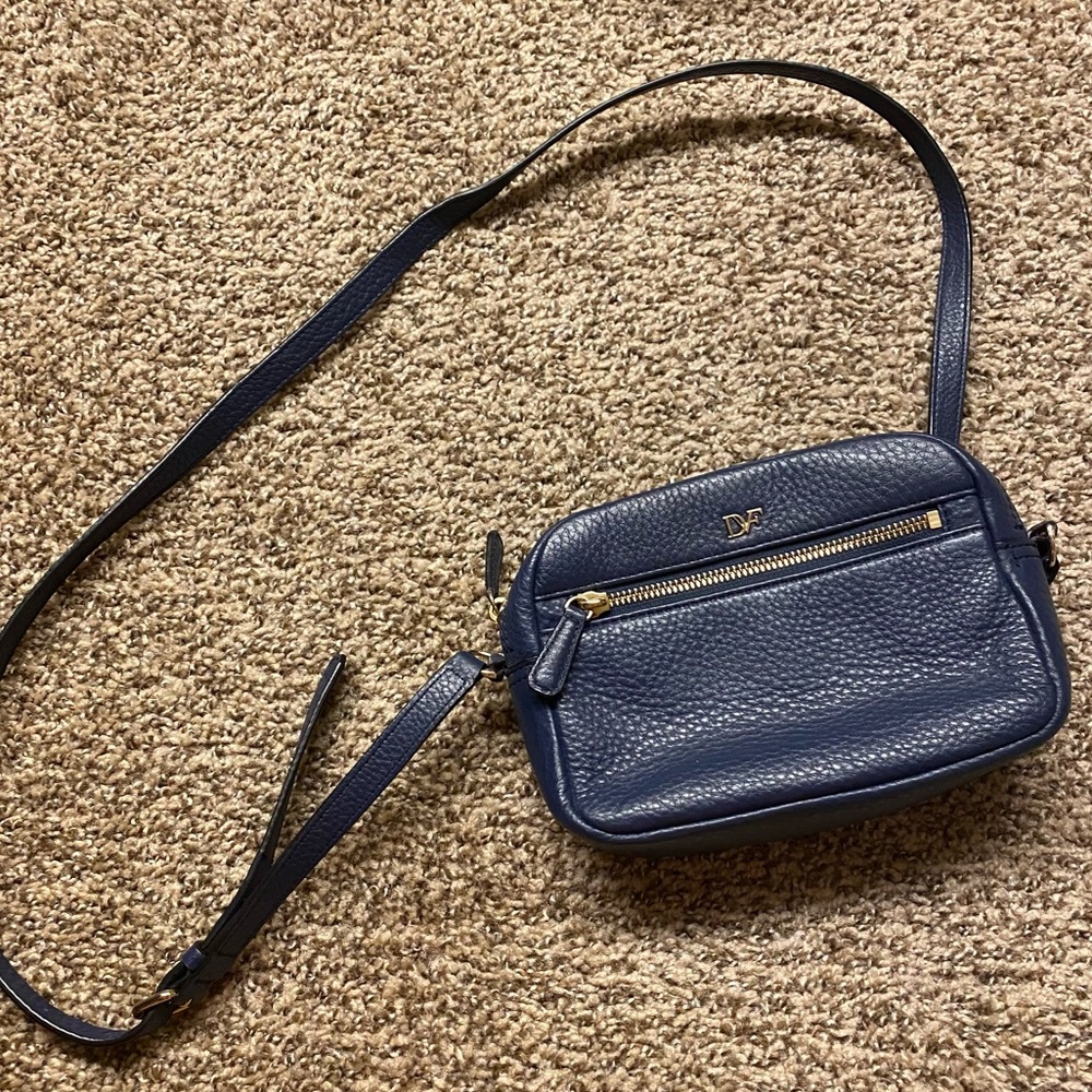Dvf navy blue crossbody bag